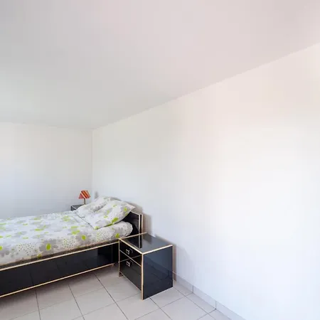 Bianco Feriehus Montayral