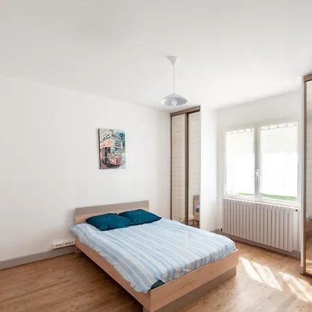 Bianco Feriehus Montayral